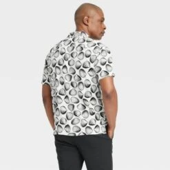 Men's Short Sleeve Collared Button-Down Camp Shirt - Goodfellow & Co™
