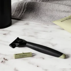 5-Blade Razor With 2 Carts - Goodfellow & Co™